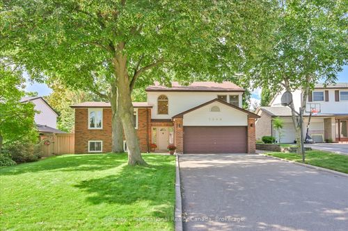 1248 Landfair Crescent, Oakville, ON, L6H2N3 | Card Image