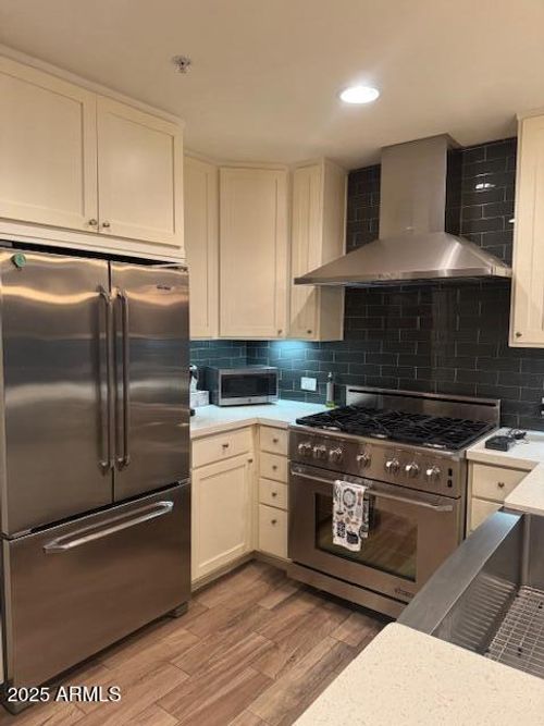 1009-7157 E Rancho Vista Dr, Scottsdale, AZ, 85251-1494 | Card Image