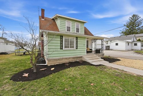 315 N Walnut St, Columbia City, IN, 46725-1743 | Card Image