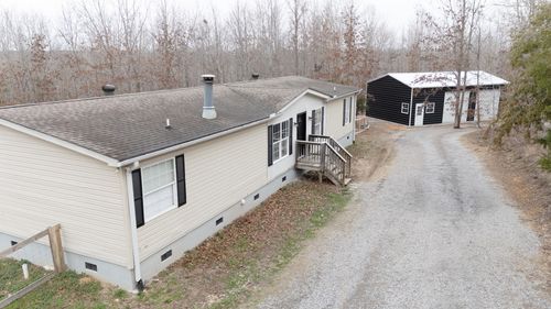 2037 Trace Creek Rd, Centerville, TN, 37033-3931 | Card Image
