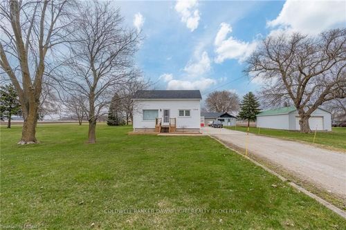 73634 London Rd, Kippen, ON, N0M2E0 | Card Image