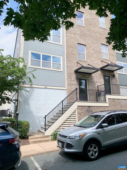 129 Almere Ave, CHARLOTTESVILLE, VA, 22902-6197 | Card Image