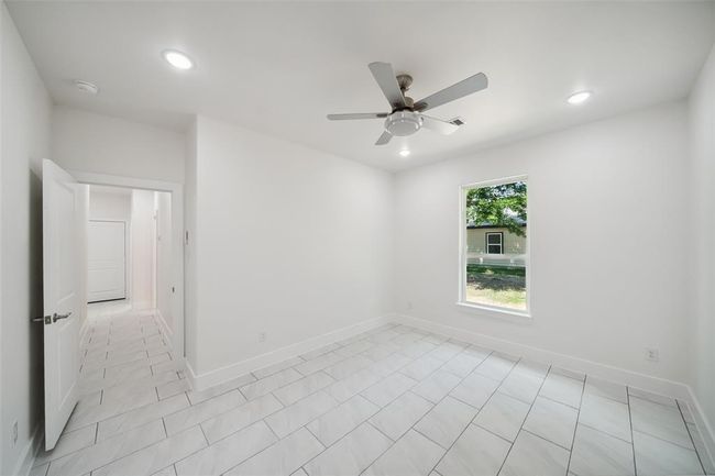 702 Azalea St, House other with 4 bedrooms, 2 bathrooms and 2 parking in Prairie View TX | Image 24