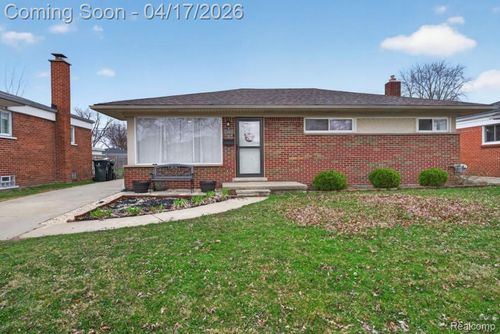 23407 Recreation St, Saint Clair Shores, MI, 48082-3015 | Card Image