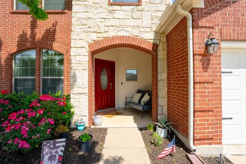 8805 Whirlwind Trl, Aubrey, TX, 76227-2282 | Card Image