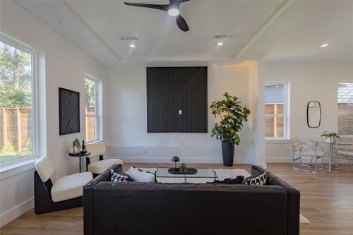 3604 Wendelkin St, Dallas, TX, 75215-3659 | Card Image