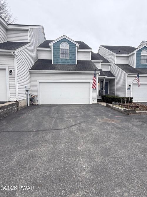 4006 Milford Landing Dr, Milford, PA, 18337-9301 | Card Image