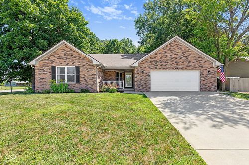 2435 Shorewood Dr, Lebanon, IN, 46052-4110 | Card Image
