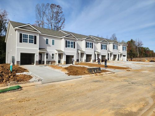 252 Dale Mires Ln, Baxter, TN, 38544-2220 | Card Image