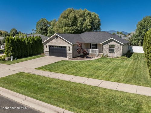 2715 W Broadmoore Dr, Hayden, ID, 83835-8890 | Card Image