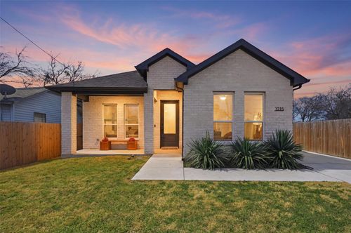 3215 Bill Harrod St, Dallas, TX, 75212-3104 | Card Image