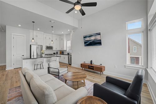 2930 Moreno St, Austin, TX, 78723-2920 | Card Image