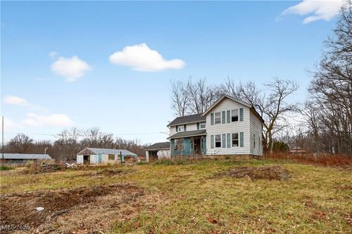 13601 Thompson Rd, Vermilion, OH, 44089-9551 | Card Image