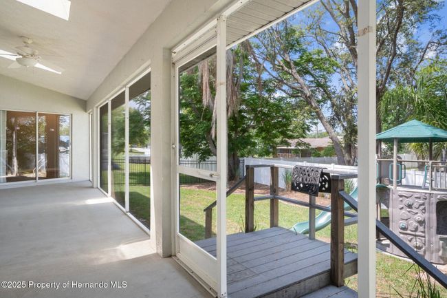 11242 Riddle Dr, House other with 3 bedrooms, 3 bathrooms and null parking in SPRING HILL FL | Image 51