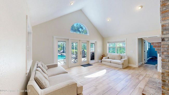 Dining Room to Pool | Image 17
