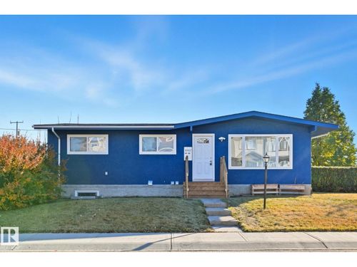 10407 136 Ave Nw, Edmonton, AB, T5E1W2 | Card Image