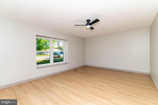 43 Vernon Ct, Townhouse with 3 bedrooms, 3 bathrooms and null parking in SICKLERVILLE NJ | Image 8