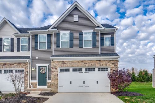 3313 Jackson Park Dr Nw, Massillon, OH, 44646-7307 | Card Image