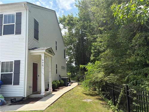 990 Jefferson St, Suffolk, VA, 23434-4098 | Card Image