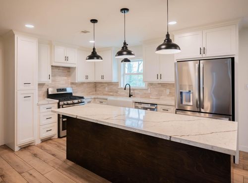 117 W Mahan St, Richwood, TX, 77531-2818 | Card Image