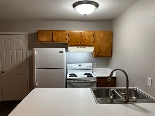 apt-8-916 Sparta St, Mc Minnville, TN, 37110-1700 | Card Image