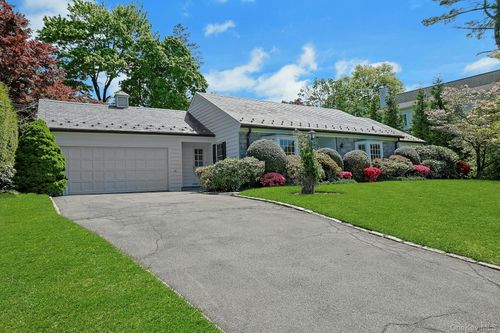 44 Ramona Ct, New Rochelle, NY, 10804-1909 | Card Image