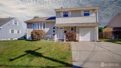 100 Bentley Ave, Old Bridge, NJ, 08857-1336 | Card Image