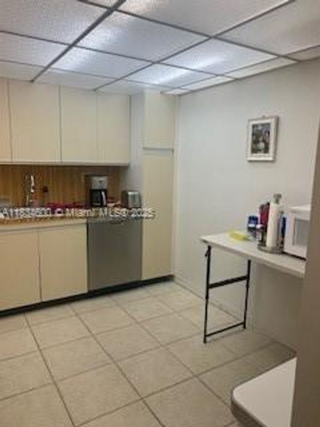 APT-2003 - 18151 Ne 31 St Ct, Condo with 1 bedrooms, 2 bathrooms and null parking in Aventura FL | Image 4
