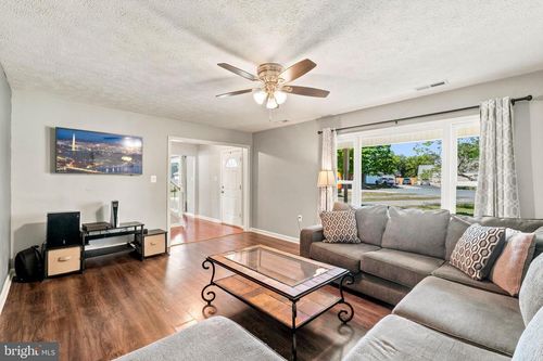 109 Targee Pl, STEPHENS CITY, VA, 22655-2572 | Card Image
