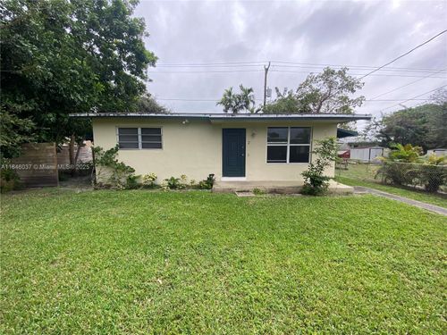 2446 Johnson St, Hollywood, FL, 33020-4139 | Card Image