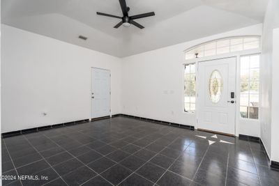 5346 County Road 352, House other with 3 bedrooms, 2 bathrooms and null parking in Keystone Heights FL | Image 2