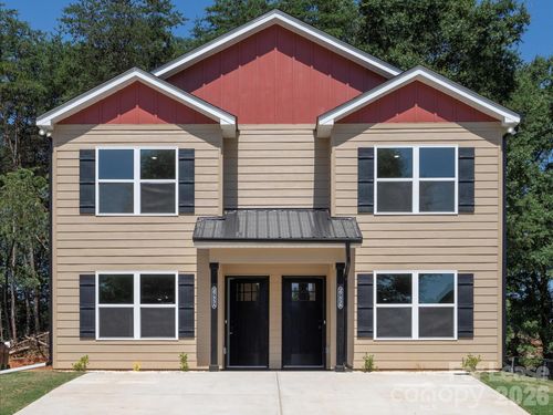 a-2753 34th Street Pl Ne, Hickory, NC, 28601-7744 | Card Image