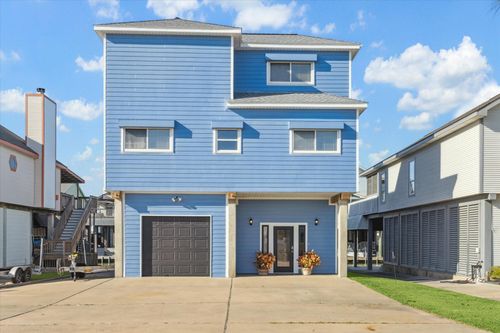 422 Windward Way, Tiki Island, TX, 77554-8163 | Card Image