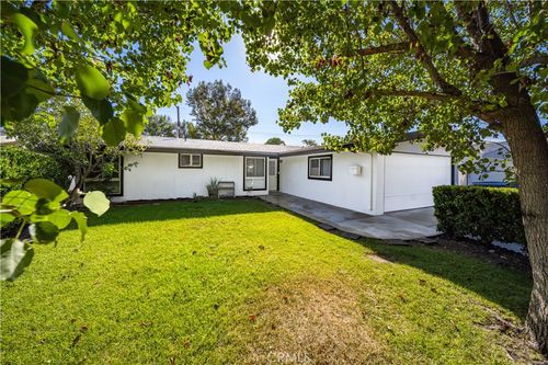 27416 Dewdrop Ave, Canyon Country, CA, 91351-3328 | Card Image