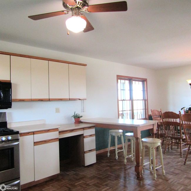 59708 Yankton Rd, Home with 4 bedrooms, 3 bathrooms and null parking in Griswold IA | Image 22