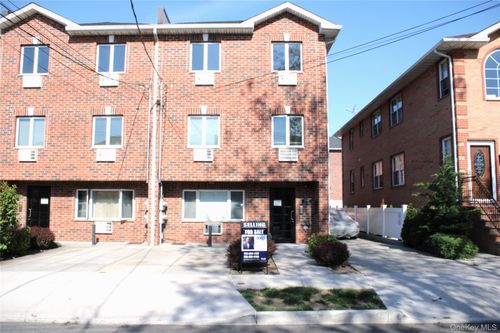 150-42 99th Place, New York, NY, 11417 | Card Image