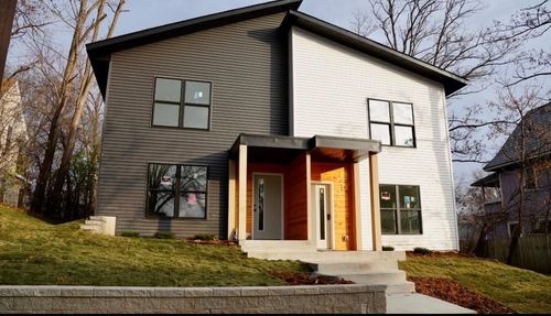 810 Atlantic St, Saint Paul, MN, 55106-4021 | Card Image