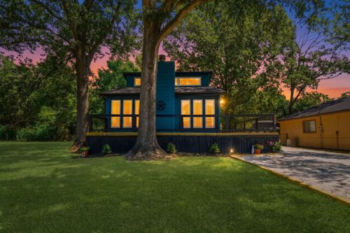 300 Water View Dr, Livingston, TX, 77352-5257 | Card Image