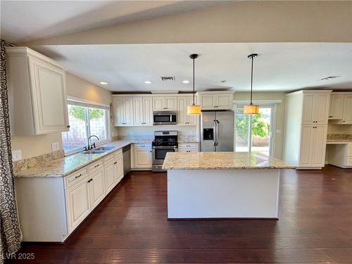 668 Otono Dr, Boulder City, NV, 89005-3144 | Card Image