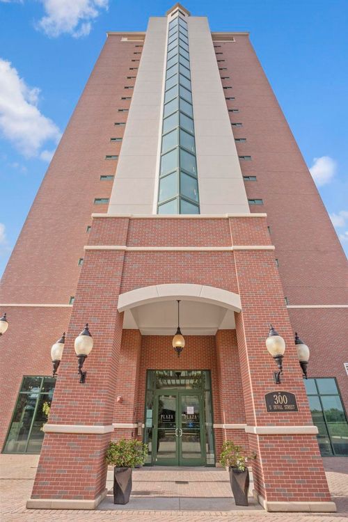 1404-300 S Duval St, TALLAHASSEE, FL, 32301-1743 | Card Image
