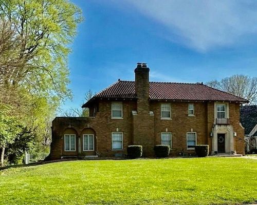 5 Maywood Dr, Danville, IL, 61832-2921 | Card Image