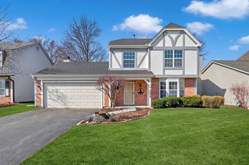 1388 Huntington Dr, Mundelein, IL, 60060-3212 | Card Image