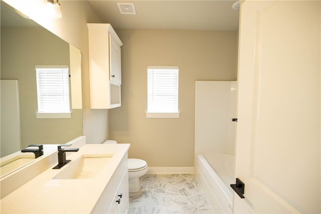 Guest Bath | Image 27