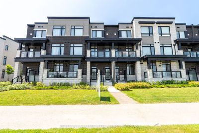 302 - 2550 Castlegate Cross, Condo with 2 bedrooms, 2 bathrooms and 2 parking in Pickering ON | Image 1