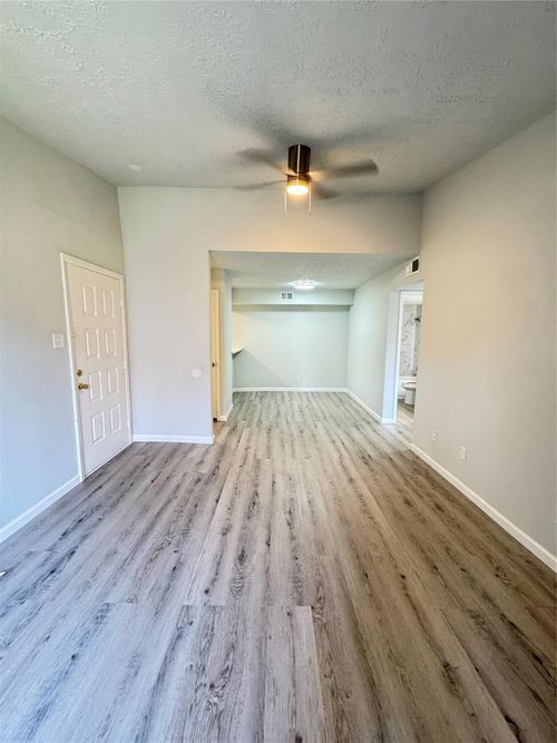 unit-909-10555 Turtlewood Ct, Houston, TX, 77072-2724 | Card Image