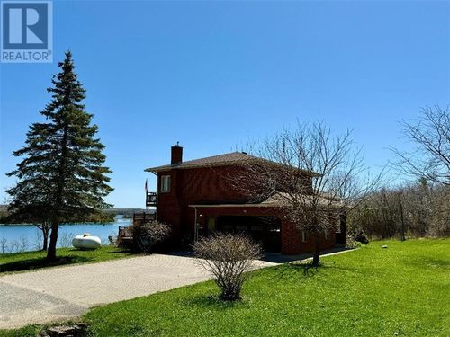 3 Walcot St, Manitowaning, ON, P0P | Card Image