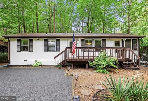 22 Cresthaven Dr, OCEAN PINES, MD, 21811-1903 | Card Image