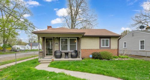 6605 Bailey St, Taylor, MI, 48180-1657 | Card Image