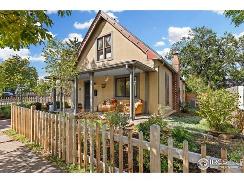 201 E Cleveland St, Lafayette, CO, 80026-2340 | Card Image