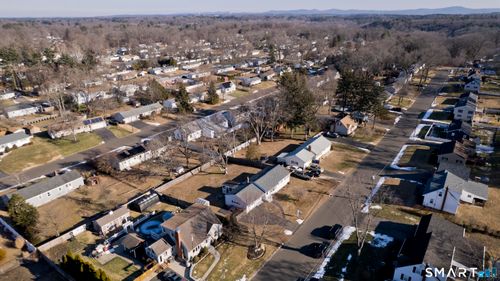 15 Sun St, Enfield, CT, 06082-5115 | Card Image